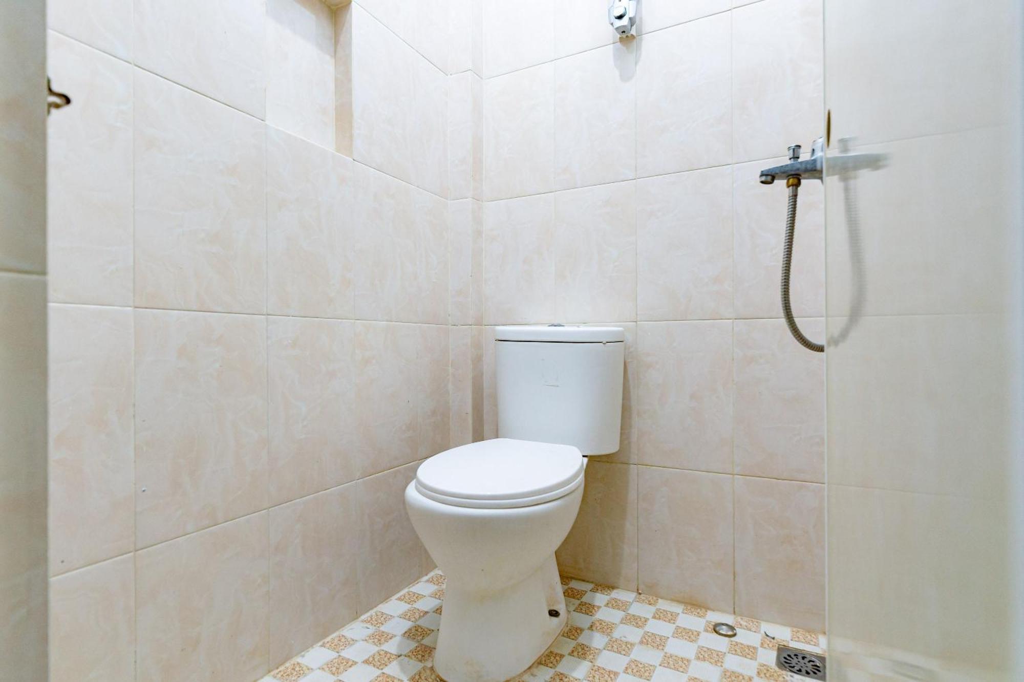 Reddoorz Near Rsud Dr Pringadi Medan 3 Hotel Bagian luar foto